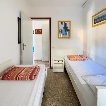 Smeralda Xl, 3 8 Posti 200mt Dal Mare Апартаменты