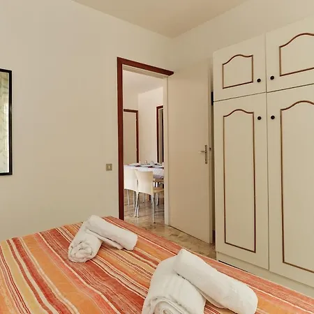 Διαμέρισμα Smeralda Xl, 3 8 Posti 200mt Dal Mare *