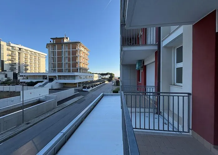 Smeralda Xl, 3 8 Posti 200mt Dal Mare * Бибионе